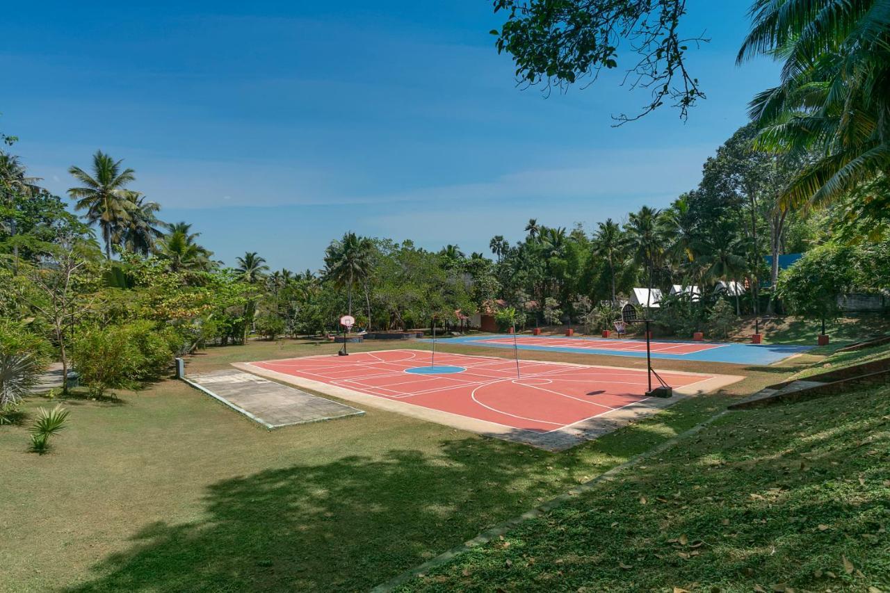 Estuary Sarovar Premiere Poovar Island Eksteriør billede